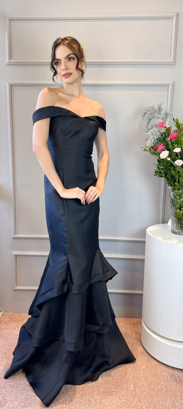 Vestido de festa ombro a ombro preto