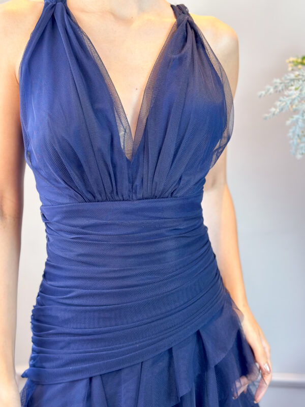 Vestido de festa azul marinho tule
